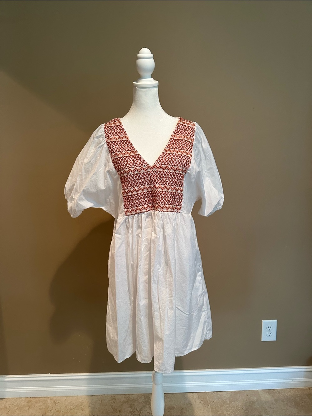 Madewell | White Cotton Puff-Sleeve Dress with Embroidered Bodice